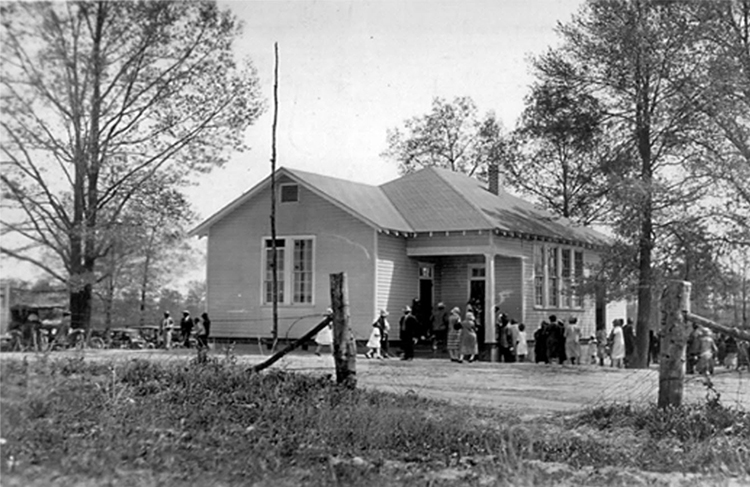 Black and white photograph of the Fairfax Rosenwald School.