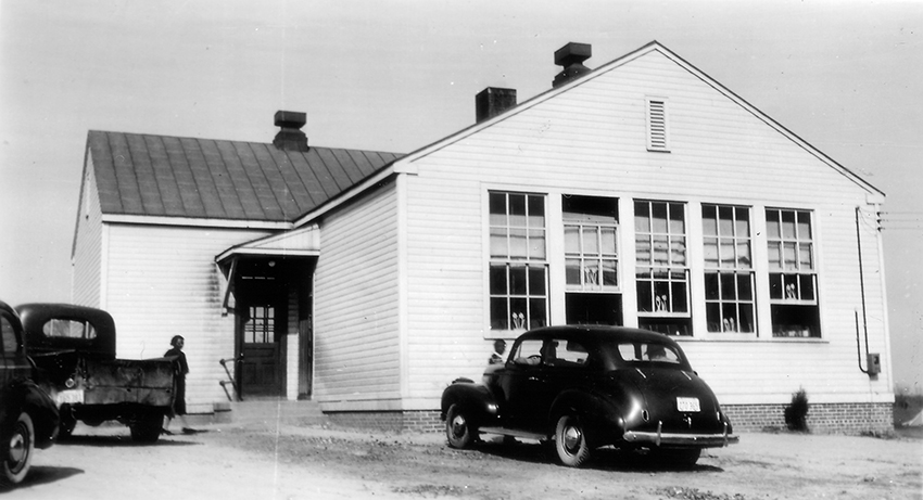 Black and white picture of the Vienna Colored School.
